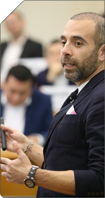 Speaker José Martínez